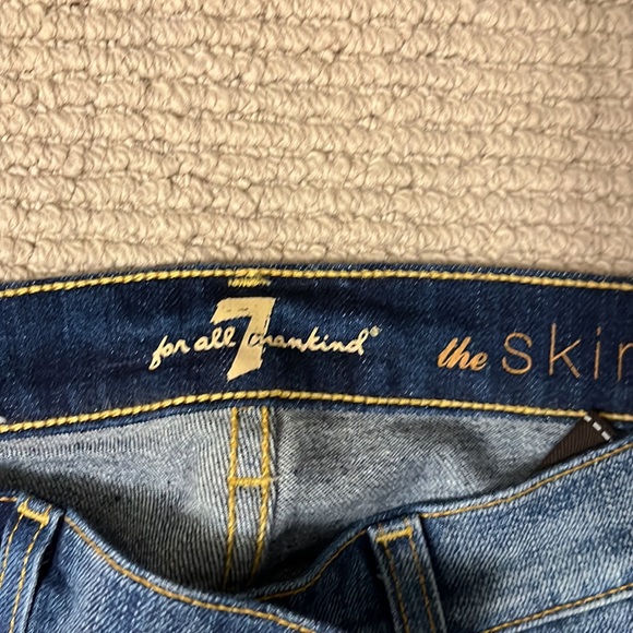 Seven for all mankind jeans. Size 28. Very gently used. Like new. - Picture 2 of 5